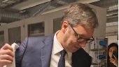 DA MI JE NEKO REKAO, NE BIH MU VEROVAO: Predsednik Vučić napravio bateriju u Norveškoj (VIDEO)