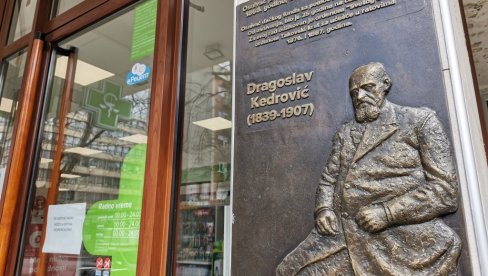 ЧОВЕК КОЈИ ЈЕ ДОБИО РАТ ПРОТИВ ПИЈАВИЦА: Апотекар Драгослав Кедровић први у Крушевцу почео да продаје лекове