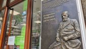 ČOVEK KOJI JE DOBIO RAT PROTIV PIJAVICA: Apotekar Dragoslav Kedrović prvi u Kruševcu počeo da prodaje lekove