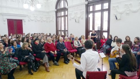DOBA POEZIJE NIJE PROŠLO: Obeležen 83. rođendan Matije Bećkovića u Valjevskoj gimnaziji