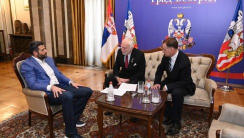 POTOMCI RATNIKA U STAROM DVORU: Gradonačelnik Aleksandar Šapić juče primio u posetu dvojicu predstavnika građanskog udruženja