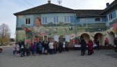 NA ZIDU MOTIV STAPARSKOG ĆILIMA: Neobičan mural nastao u selu nedaleko od Sombora