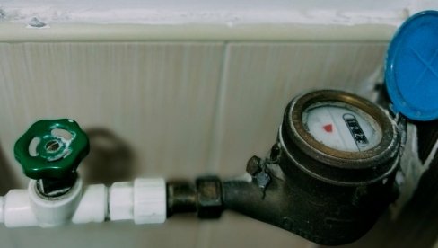 ZAŠTITITE VODOMERE OD SMRZAVANJA : Savet nadležnih - Evo kako da sprečite pucanje vodovodnih instalacija