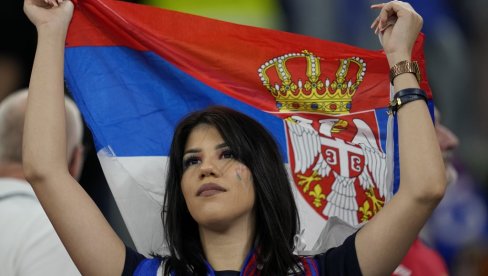 КОСОВО ЈЕ СРБИЈА! Пољаци, капа доле: Погледајте гест навијача Јагелоније који је одушевио све у нашој земљи (ФОТО)