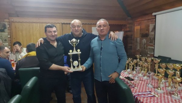 МЕМОРИЈАЛНИ СКУП ГОЛУБАРА НА ДРИНИ: Лете на све стране