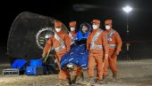 KINESKI ASTRONAUTI SLETELI NA ZEMLJU: Posle šest meseci rada na svemirskoj stanici Tjangong (FOTO)