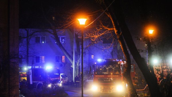 ПОЖАР УЗНЕМИРИО ЛЕСКОВЧАНЕ: Скоро цела кућа изгорела у пожару