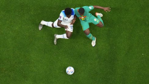 УЖИВО. СЕНЕГАЛ - ЕНГЛЕСКА: Фудбал је суров! Енглези преживели афричку канонаду, па из прве шансе затресли мрежу