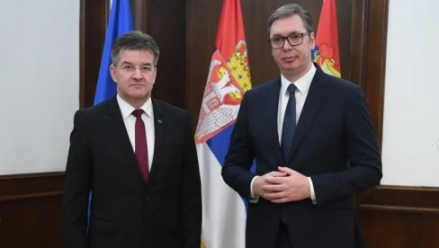 ВУЧИЋ СЕ САСТАО СА ЛАЈЧАКОМ: Србија опредељена за наставак конструктивног дијалога - неопходно је применити договорено (ФОТО)