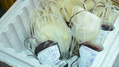 POLOŽILI ISPIT - HUMANOSTI: Masovan odziv studenata na akciji dobrovoljnog davalaštva krvi u Vrnjačkoj Banji