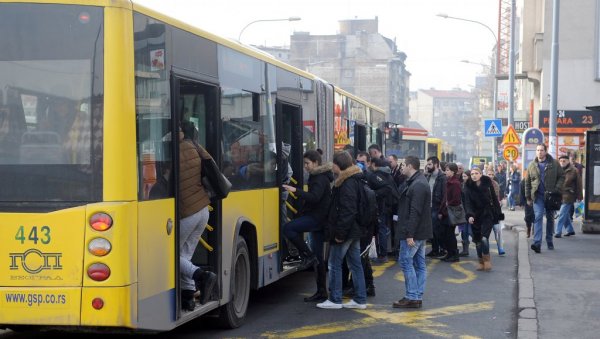 КОНТРОЛОРИ У СВАКОМ АУТОБУСУ? Предложене нове мере за наплату карата у градском превозу у Београду