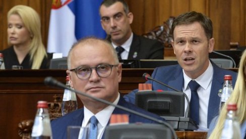 FARSOM PRIKRIVATE NEMOĆ I NEZNANJE: Vesić odgovorio opoziciji nakon zahteva za smenu ministra Malog