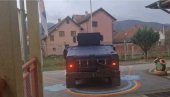 DRAMA NA KiM: ROSU bornim vozilima ušla u dvorište obdaništa u Leposaviću (FOTO/VIDEO)