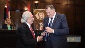 DODIK – LIČNOST GODINE: Predsedniku Srpske uručena nagrada „Kapetan Miša Anastasijević“