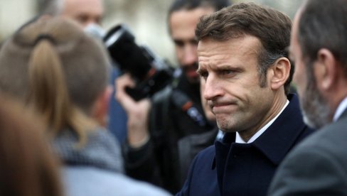 MAKRON DELI BESPLATNE KONDOME MLADIMA OD 18 DO 25 GODINA: Šta se krije iza poteza francuskog predsednika