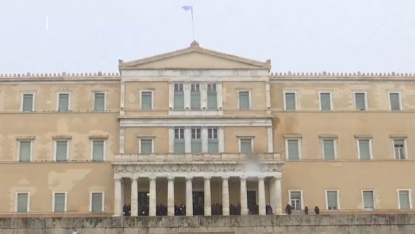ЖЕЛЕ УБЛАЖИТИ СКАНДАЛ С ПРИСЛУШКИВАЊЕМ: Грчки парламент одобрио реформу обавештајне службе