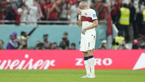 ŽRTVOVAO SE ZA EKIPU: Pepe sa polomljenom rukom igrao protiv Maroka