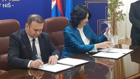 У ГРАДСКОЈ КУЋИ: Градоначелници Ниша и Источног Сарајева потписали Споразум о сарадњи (ФОТО)