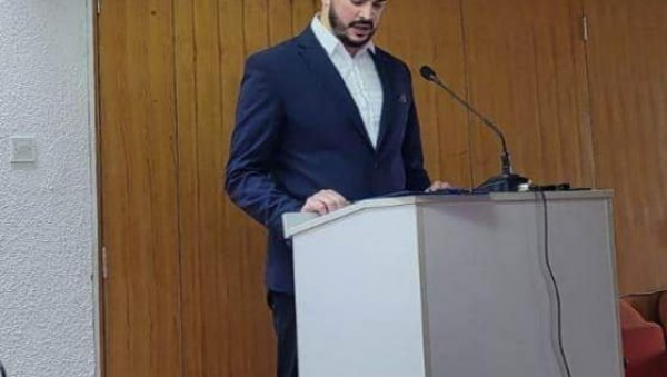 КОНСТИТУИСАНА СО ЖАБЉАК: Иван Поповић из ДФ председник скупштине општине (ФОТО)