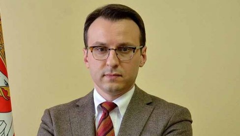 ZABRINJAVAJU OTVORENE PRETNJE PRIŠTINSKIH ZVANIČNIKA: Petković sa ambasadorom Gorijem o situaciji na KiM