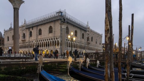 ТУРИСТИ ЋЕ ПЛАЋАТИ УЛАЗНИЦУ: Пет евра за посете Венецији