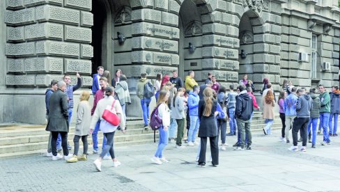 MAŠINSKI FAKULTET SPREMA SE ZA NAREDNU ŠKOLSKU GODINU: Pripreme za prijemni iz matematike od  7. decembra