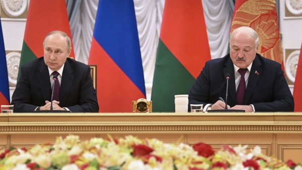 МОСКВА И МИНСК ЗА ИСТОМ ЗАДАТКУ: Сви детаљи разговора Путина и Лукашенка у Кремљу