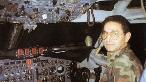 BOINGOM EVAKUISAO 40.000 LJUDI IZ SARAJEVSKOG PAKLA: Legendarni pilot, kapetan Stevan Popov, 1992. leteo danima i po nekoliko puta dnevno