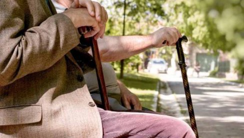 PIO OBAVEŠTAVA: Ovog datuma kreće podela paketa za penzionere