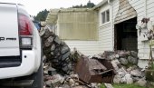 OŠTEĆENE KUĆE I PUTEVI, HILJADE LJUDI BEZ VODE I STRUJE: Nakon zemljotresa proglašeno vanredno stanje u pojedinim delovima Kalifornije (FOTO)