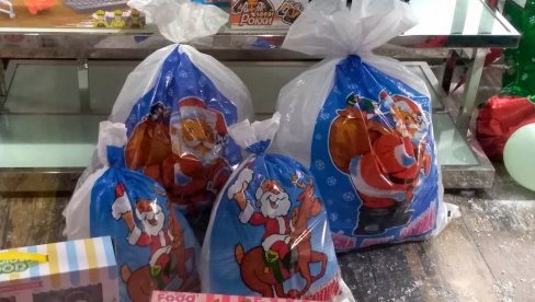 OBRADUJTE DECU SA KIM: U Velikom Gradištu spremaju novogodišnje paketiće za decu iz južne srpske pokrajine