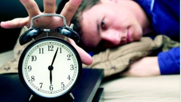 АЛАРМ РЕМЕТИ ЗДРАВЉЕ: Људи уморнији код неприродног буђења и прекида сна