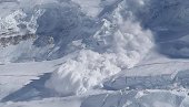 VELIKA LAVINA U ŠVAJCARSKOJ: Skijaši zatrpani pod snegom, dve osobe samo spasene