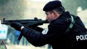 KURTI U PANICI: Otkriveno da se sastajao sa Menendezom, sad krivi Beograd za pogibiju policajca