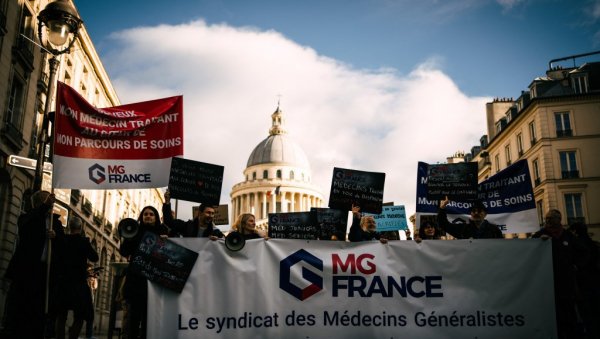 ЛЕКАРИ У ФРАНЦУСКОЈ СТУПИЛИ У ШТРАЈК: Траже боље услове и повећање таксе за заказивање са 25 на 50 евра