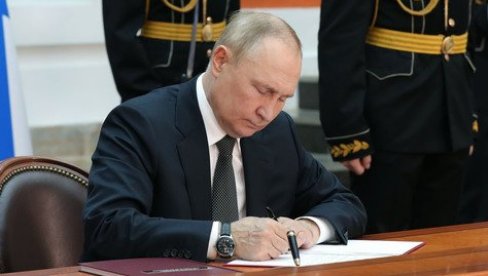 ПУТИН ПОТПИСАО УКАЗ: Непријатељске земље дугове за руски гас више не морају плаћати искључиво у рубљама