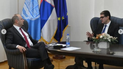 ŽELJA POVEZIVANJE MATICE I DIJASPORE: Gradonačelnik Novog Sada razgovarao sa konzulom Srbije u Frankfurtu (FOTO)