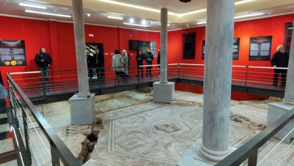 МЕДИЈАНА ЧЕКА ТУРИСТЕ И ЂАКЕ: Значајни антички археолошки локалитет у Нишу после десет година реновирања поново отворен за јавност (ФОТО)