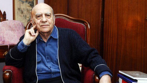 ОТАЦ НАШЕ МОДЕРНЕ УМЕТНИЧКЕ СИНЕСТЕЗИЈЕ: Владану Радовановићу припало признање Статуета Даринка Матић Маровић