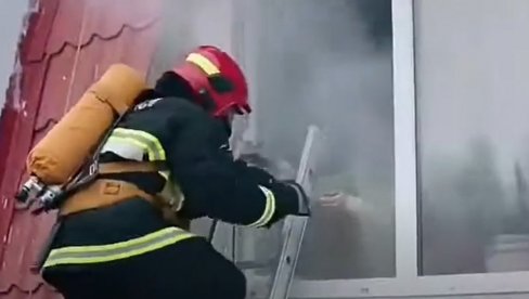 DECA EVAKUISANA: Veliki požar u Moskvi