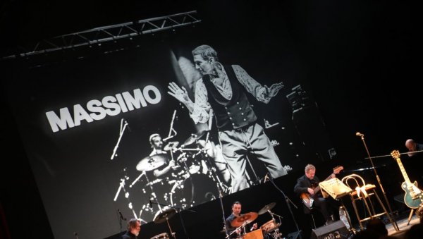 ПОСЛЕДЊУ ПОЧАСТ МУ ОДАЛИ ПОРОДИЦА И БРОЈНЕ КОЛЕГЕ: Одржана комеморација поводом смрти Масима