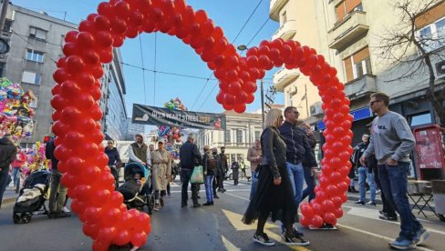 PRELEPE FOTOGRAFIJE IZ BEOGRADA: Održana manifestacija Ulica otvorenog srca (FOTO)