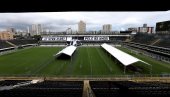 ЛЕГЕНДА НЕ СМЕ ДА СЕ ЗАБОРАВИ: Бразилци се на стадиону Сантоса опраштају од Пелеа