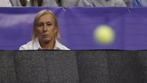 ТЕНИСКИ СВЕТ ОСТАО ЗАТЕЧЕН: Легендарна тенисерка открила да има рак