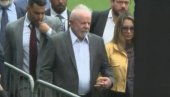 LULA SE OPRAŠTA OD PELEA: Predsednik Brazila dan posle inauguracije došao da se oprosti od fudbalske legende (VIDEO)