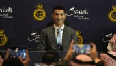 ZAVRŠIO SAM SA EVROPOM: Ronaldo spektakularno predstavljen u Al Nasru, evo šta je rekao o zaradi u Arabiji