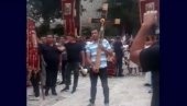 ISPRAVLJENA NEPRAVDA: Opština Budva uposlila policajca koji je pre dve i po godine razdužio uniformu u znak podrške SPC (VIDEO)