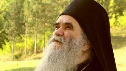 МИТРОПОЛИТ ФОТИЈЕ МИЛАТОВИЋУ: Амфилохије није био то што Ви говорите