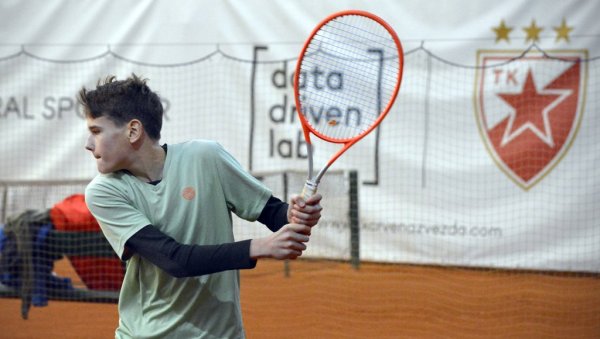 ТРАДИЦИОНАЛНО У БЕОГРАДУ Стартовао Божићни турнир на теренима Звезде