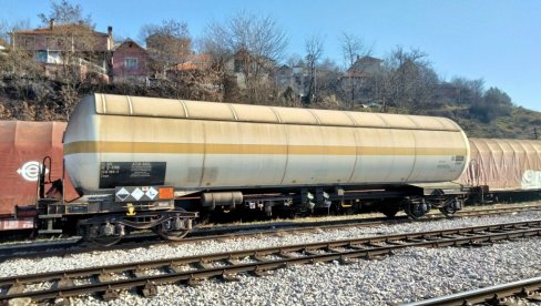 UKLONJENA OŠTEĆENA CISTERNA: Danas na pruzi kod Pirota pretakanje amonijaka iz vagonskih u autocisterne
